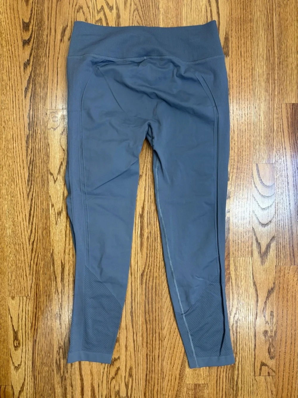 lululemon grayish blue 25